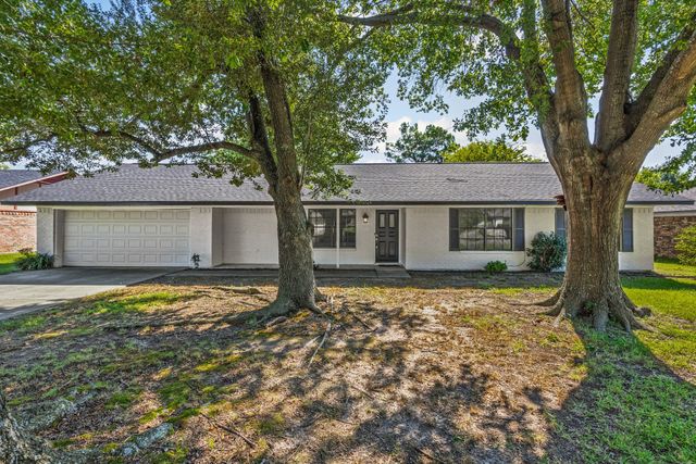 221 Azalea Lane, Sulphur Springs, TX 75482