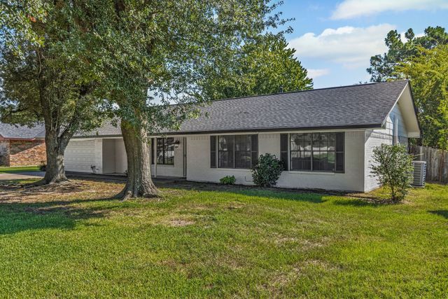 221 Azalea Lane, Sulphur Springs, TX 75482