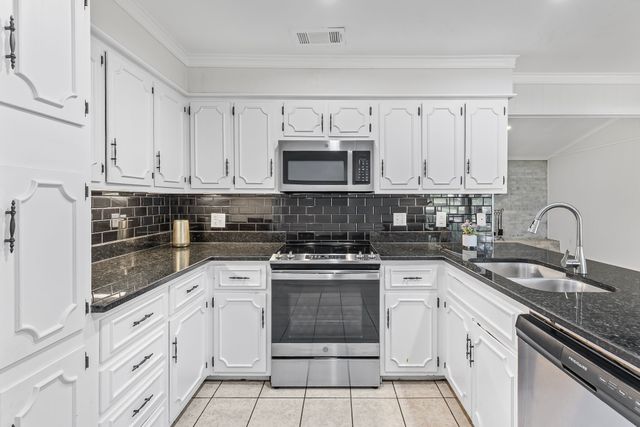 221 Azalea Lane, Sulphur Springs, TX 75482