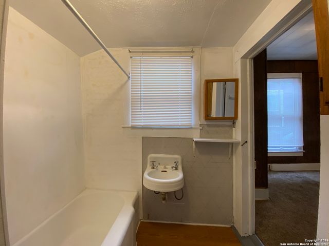 803 MONTANA ST, San Antonio, TX 78203