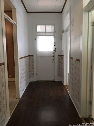 803 MONTANA ST, San Antonio, TX 78203