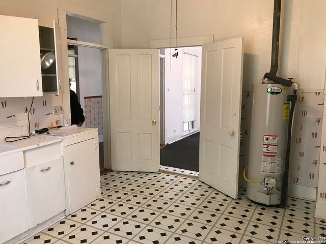 803 MONTANA ST, San Antonio, TX 78203