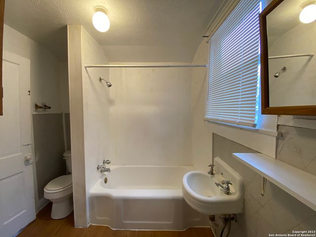 803 MONTANA ST, San Antonio, TX 78203