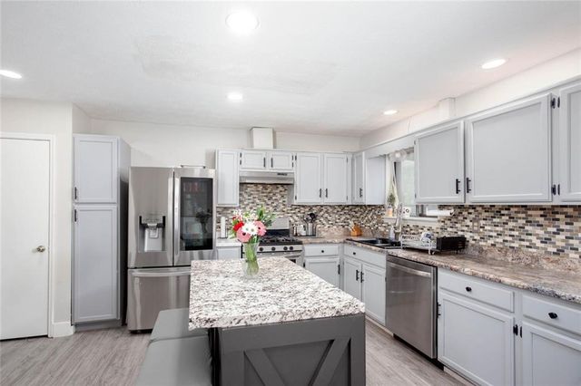 1220 Wade Green Circle NW, Acworth, GA 30102