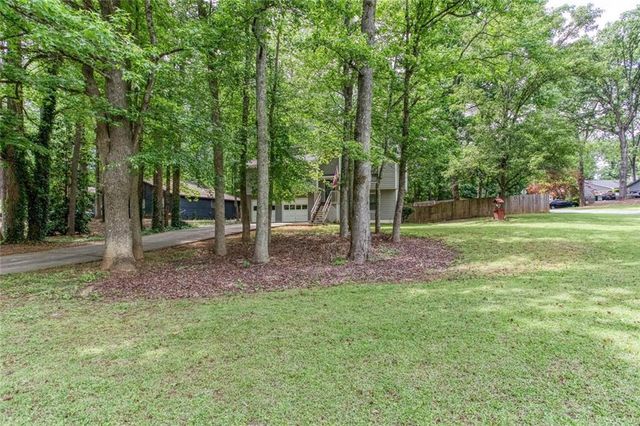1220 Wade Green Circle NW, Acworth, GA 30102