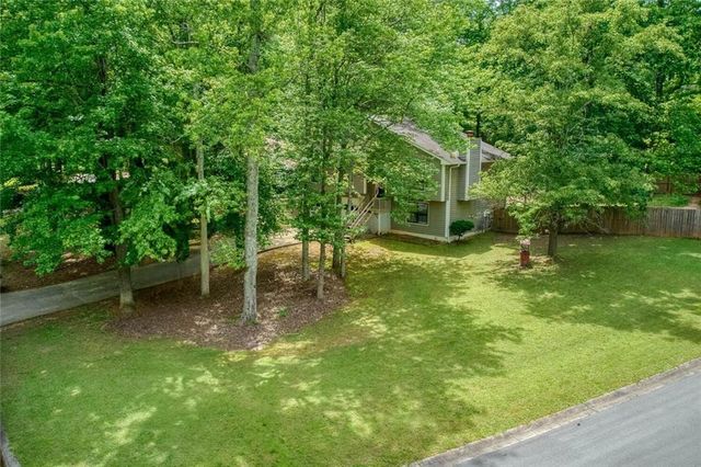 1220 Wade Green Circle NW, Acworth, GA 30102