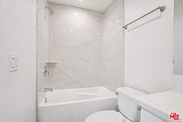 312 N Coronado Street, Los Angeles, CA 90026