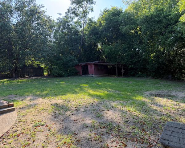 1827 Georgianna Drive, Sumter, SC 29150