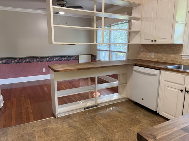 1827 Georgianna Drive, Sumter, SC 29150