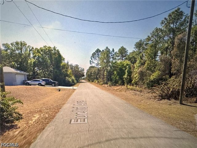 1313 Euclid AVE, Lehigh Acres, FL 33972