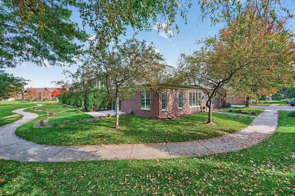 2411 119th Court NE G, Blaine, MN 55449 — photo 2