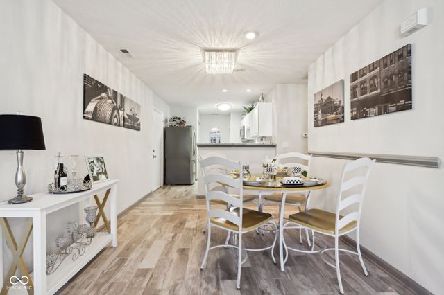 6711 Bridgefield Way, Indianapolis, IN 46254