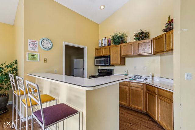 6711 Bridgefield Way, Indianapolis, IN 46254