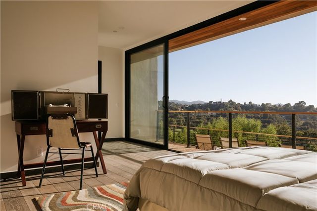 4671 Bedel Street, Woodland Hills, CA 91364