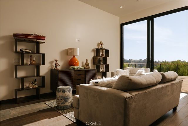 4671 Bedel Street, Woodland Hills, CA 91364