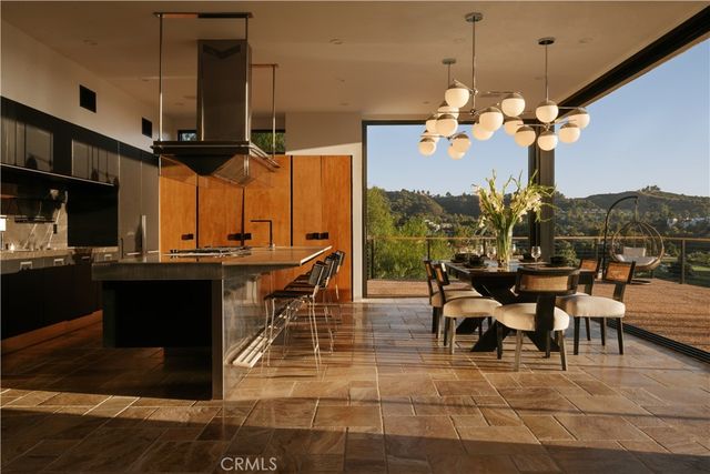 4671 Bedel Street, Woodland Hills, CA 91364