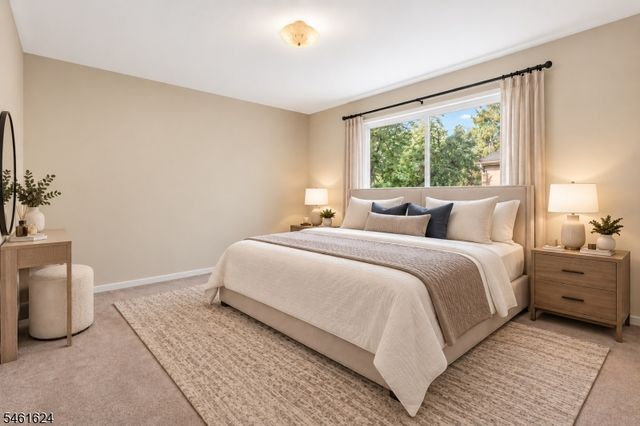 19 Plauderville Ave 208, Garfield City, NJ 07026