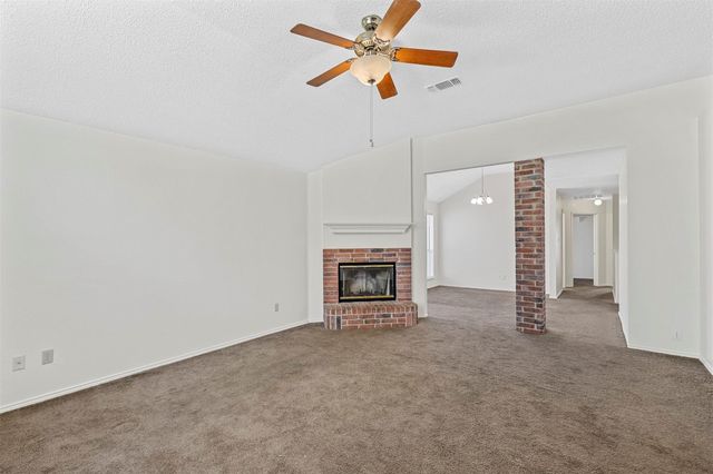 2804 Monthaven Drive, Arlington, TX 76001