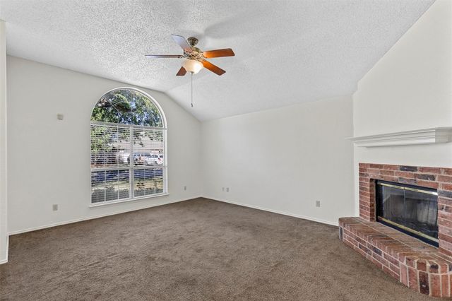 2804 Monthaven Drive, Arlington, TX 76001