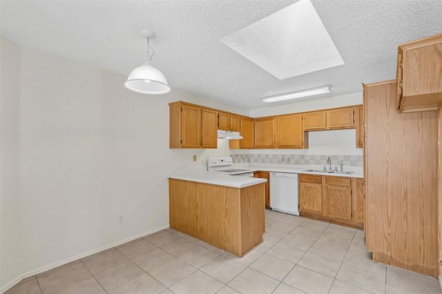 2804 Monthaven Drive, Arlington, TX 76001