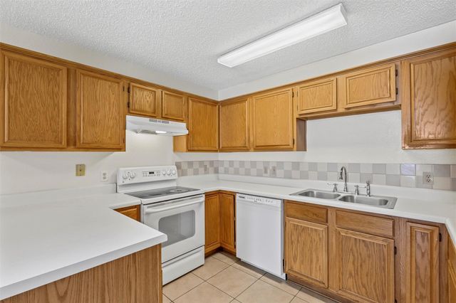 2804 Monthaven Drive, Arlington, TX 76001