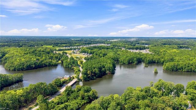 414 Forest Hill Cres, Suffolk, VA 23434