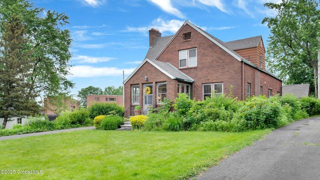 1528 Bouton Road, Troy, NY 12180