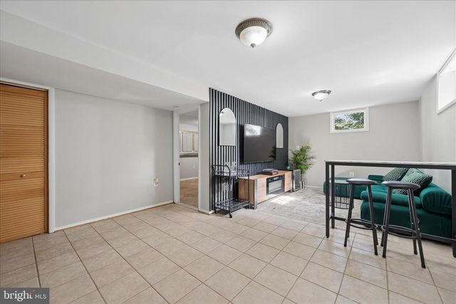 7408 CINNABAR TER, Gaithersburg, MD 20879