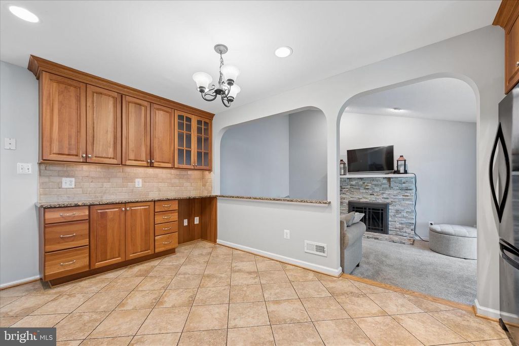 Image 18 of property listing at 7408 CINNABAR TER, Gaithersburg, MD 20879