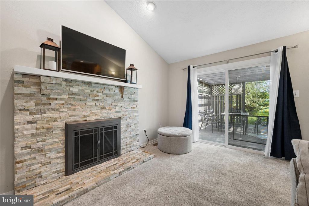 Image 19 of property listing at 7408 CINNABAR TER, Gaithersburg, MD 20879