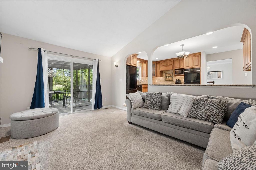 Image 20 of property listing at 7408 CINNABAR TER, Gaithersburg, MD 20879