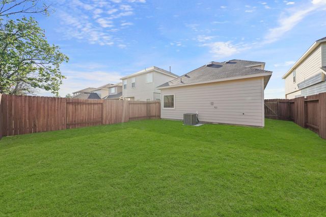 13427 Lucky Bill Lane, Houston, TX 77048