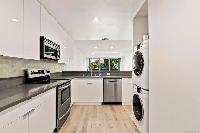 3825 centre street 19, San Diego, CA 92103