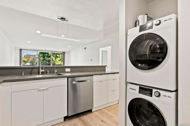 3825 centre street 19, San Diego, CA 92103