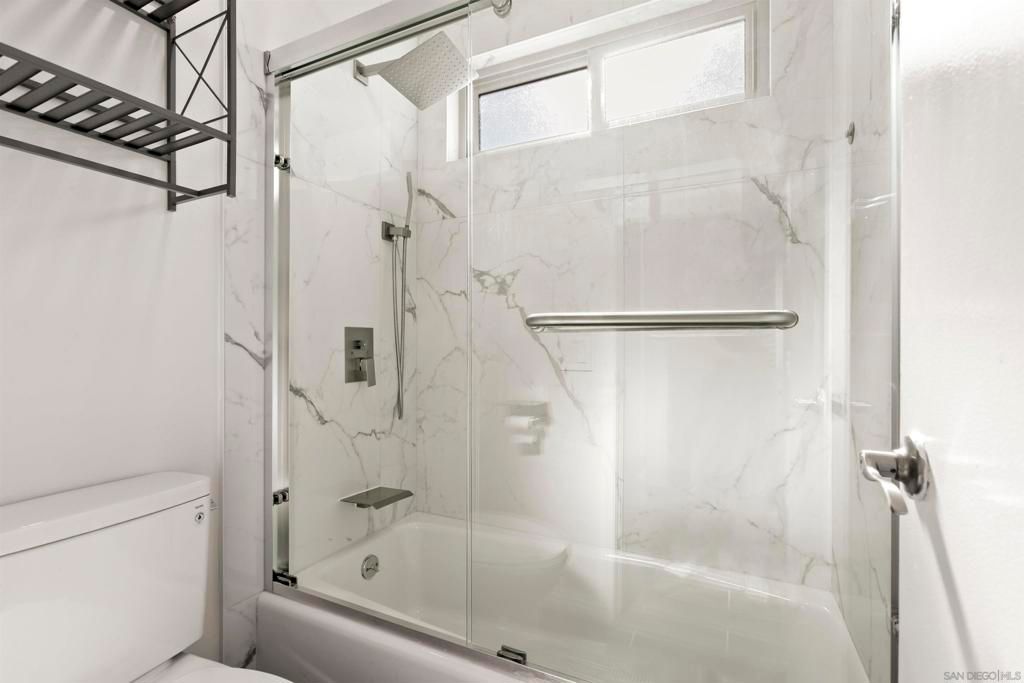 Image 20 of property listing at 3825 centre street 19, San Diego, CA 92103