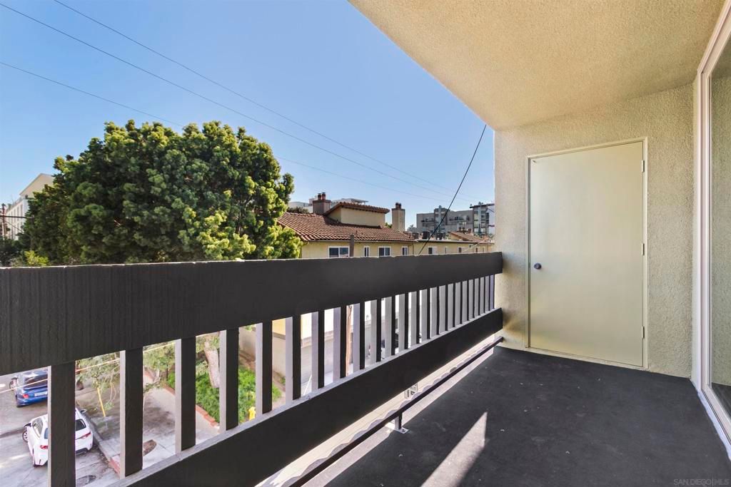 Image 22 of property listing at 3825 centre street 19, San Diego, CA 92103