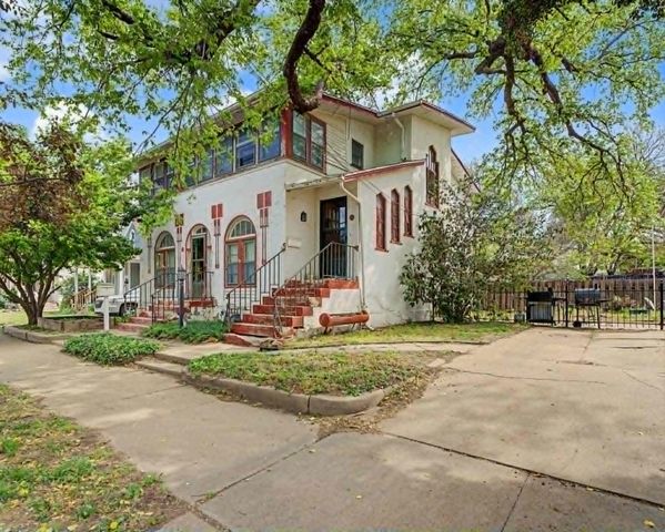 138 N 10th St., Salina, KS 67401