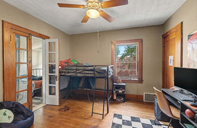 138 N 10th St., Salina, KS 67401