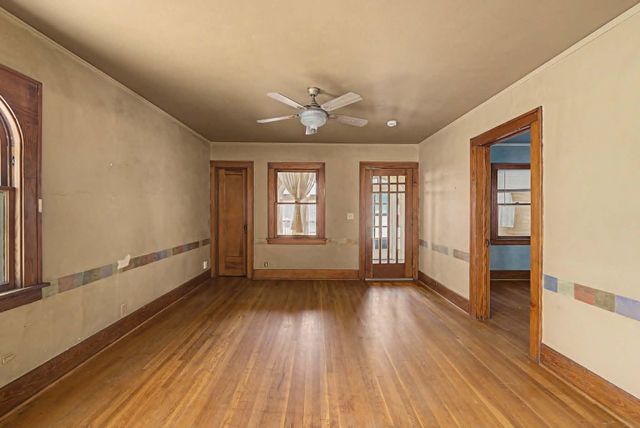 138 N 10th St., Salina, KS 67401