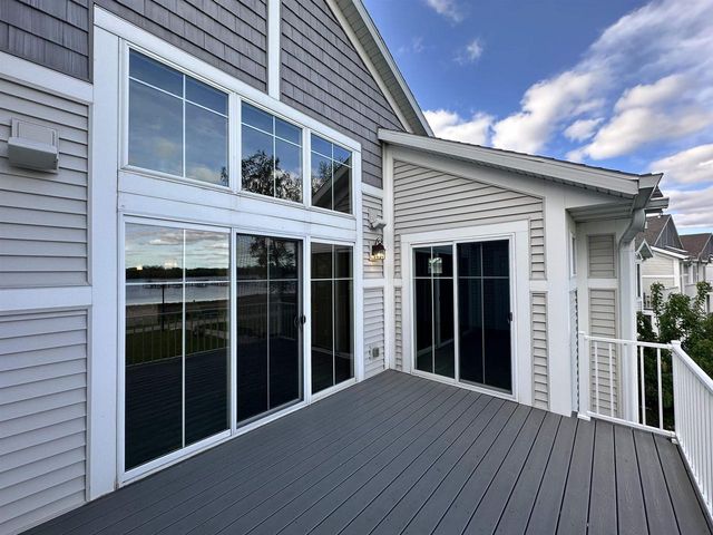 2621 BAY HARBOR CIRCLE, Green Bay, WI 54304
