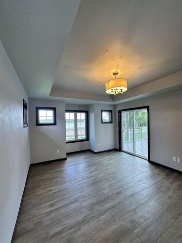 2621 BAY HARBOR CIRCLE, Green Bay, WI 54304