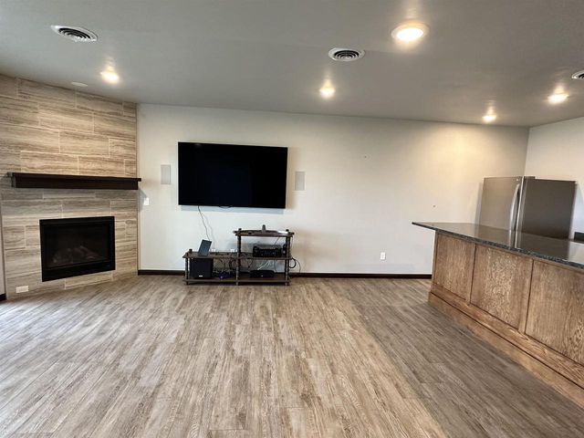 2621 BAY HARBOR CIRCLE, Green Bay, WI 54304