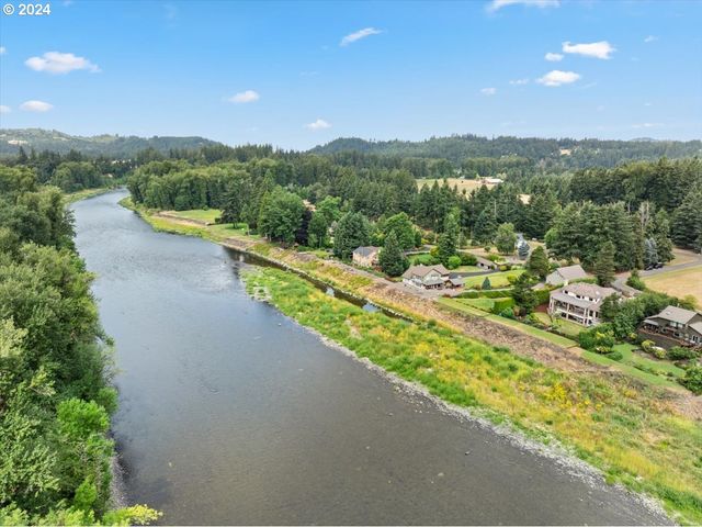 19710 Se SEMPLE Rd, Damascus, OR 97089
