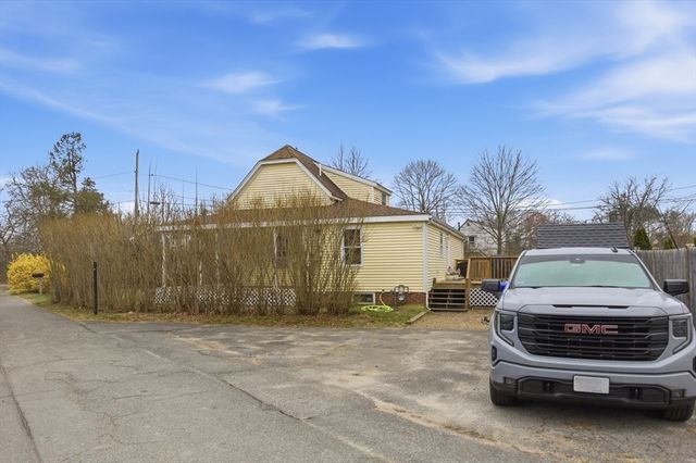 13 Harrison Ave, Bourne, MA 02532