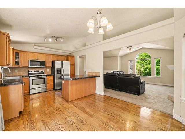 428 Wind River Dr, Windsor, CO 80550