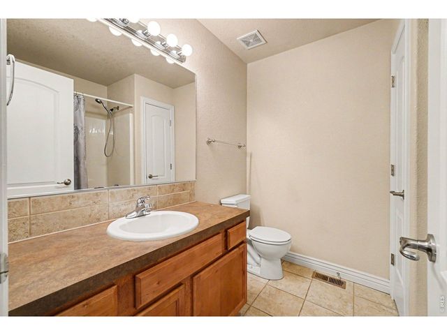 428 Wind River Dr, Windsor, CO 80550