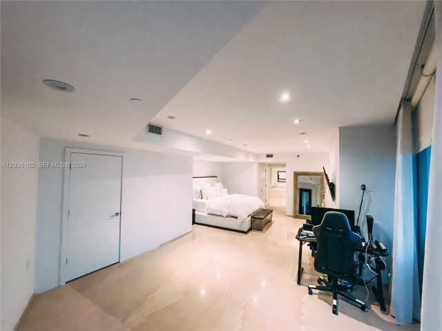 465 Brickell Ave 1101, Miami, FL 33131