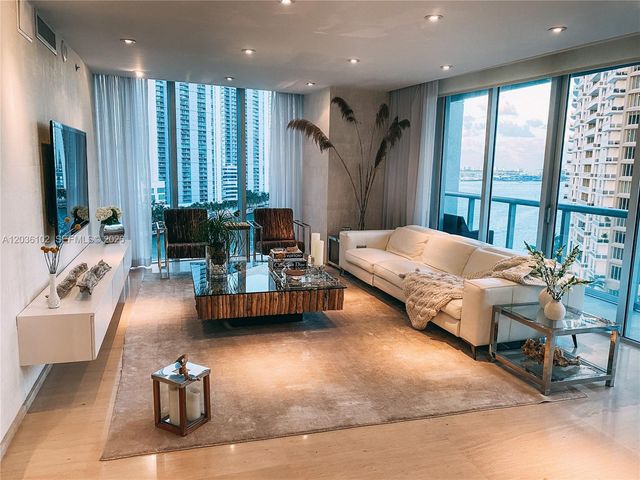 465 Brickell Ave 1101, Miami, FL 33131