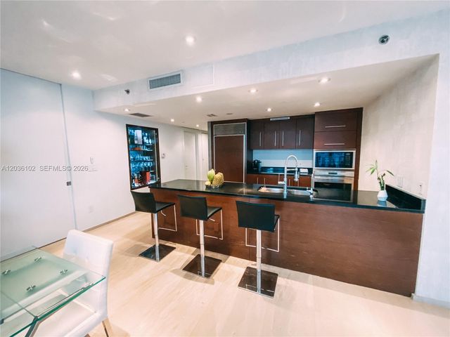 465 Brickell Ave 1101, Miami, FL 33131