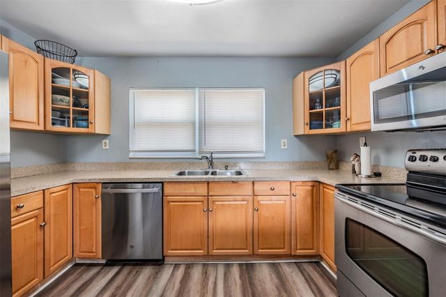4601 N EMERALD AVENUE, Tampa, FL 33614
